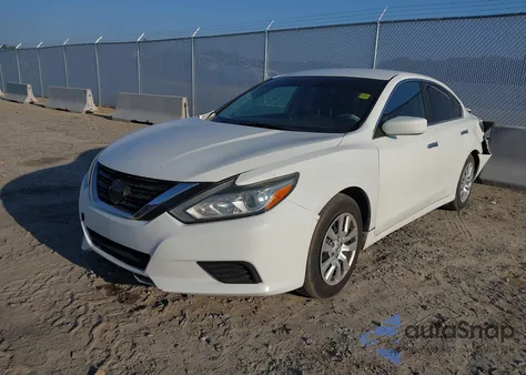 2017 Nissan Altima 2.5 z USA, uszkodzony, nr VIN 1N4AL3AP4HC159564